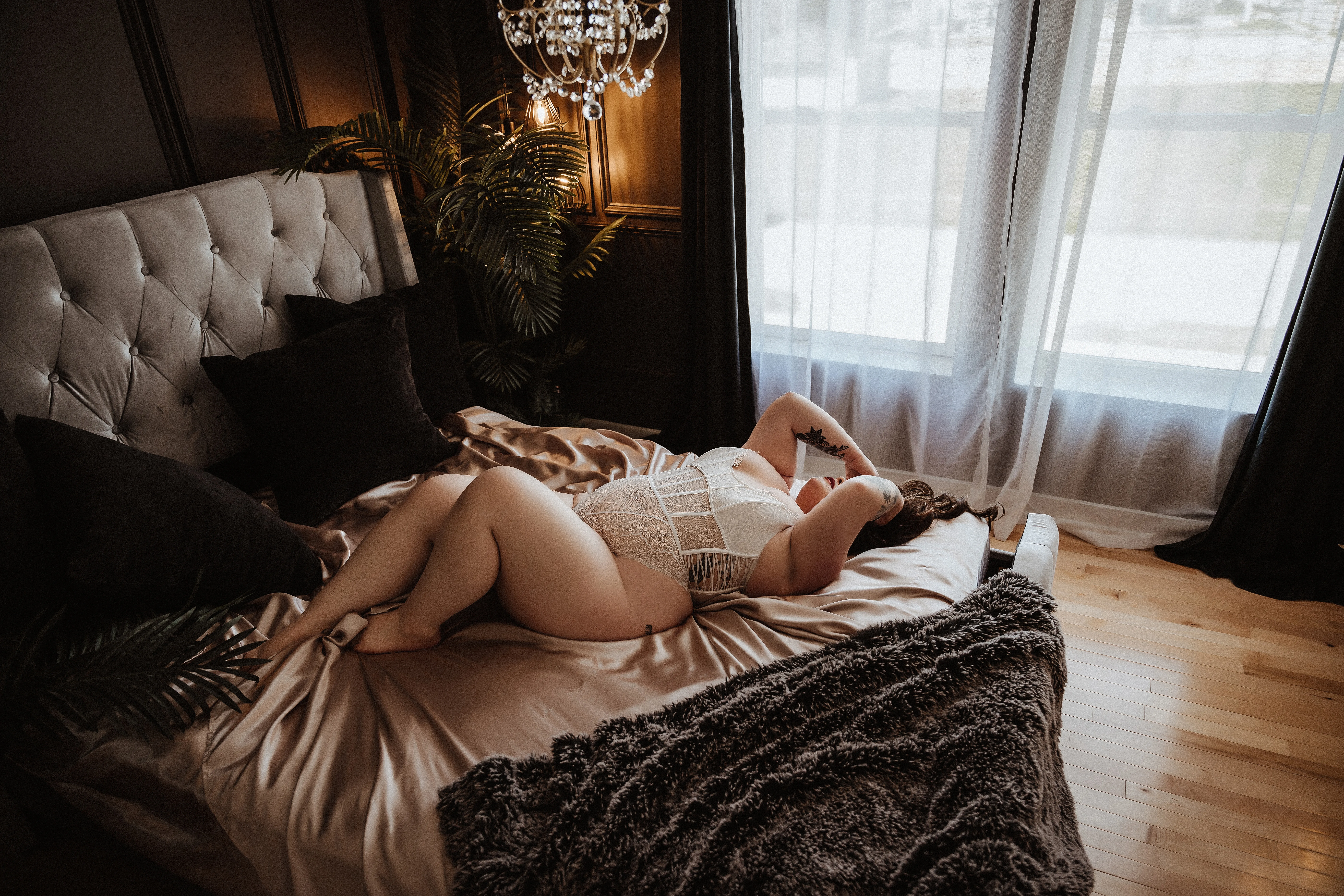 Indianapolis Boudoir, Indiana boudoir studio, Indy Boudoir, Plus Size Boudoir Indianapolis, Plus size Boudoir, Plus size boudoir Indiana